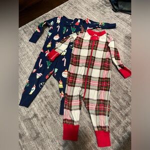 Set of two holiday Hanna Andersson Onesies